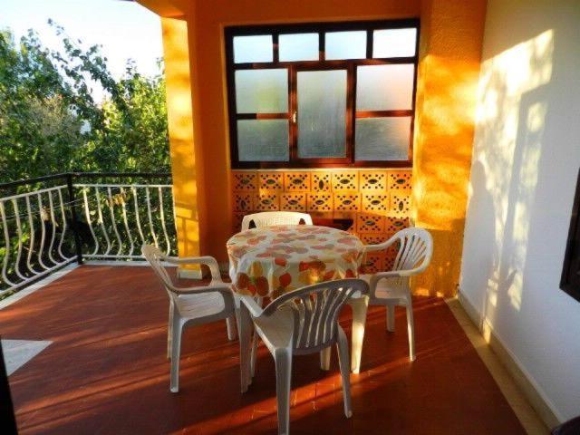 Apartment Sanja Near The Sea, Spacious And Green :) PUY Exterior foto